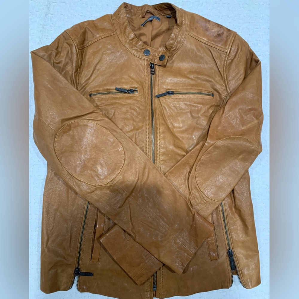 VGC Vince caramel leather bomber jacket - women’s large
